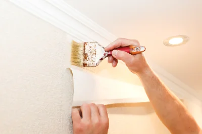 Pose de papier peint à Gratot — revêtements muraux et toiles de verre